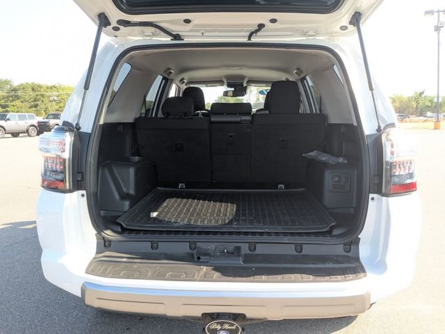 Used 2021 Toyota 4Runner TRD Off-Road AWD/4WD image 24