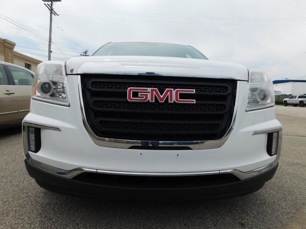 Used 2017 GMC Terrain SLE w/ Technology Package AWD/4WD image 8