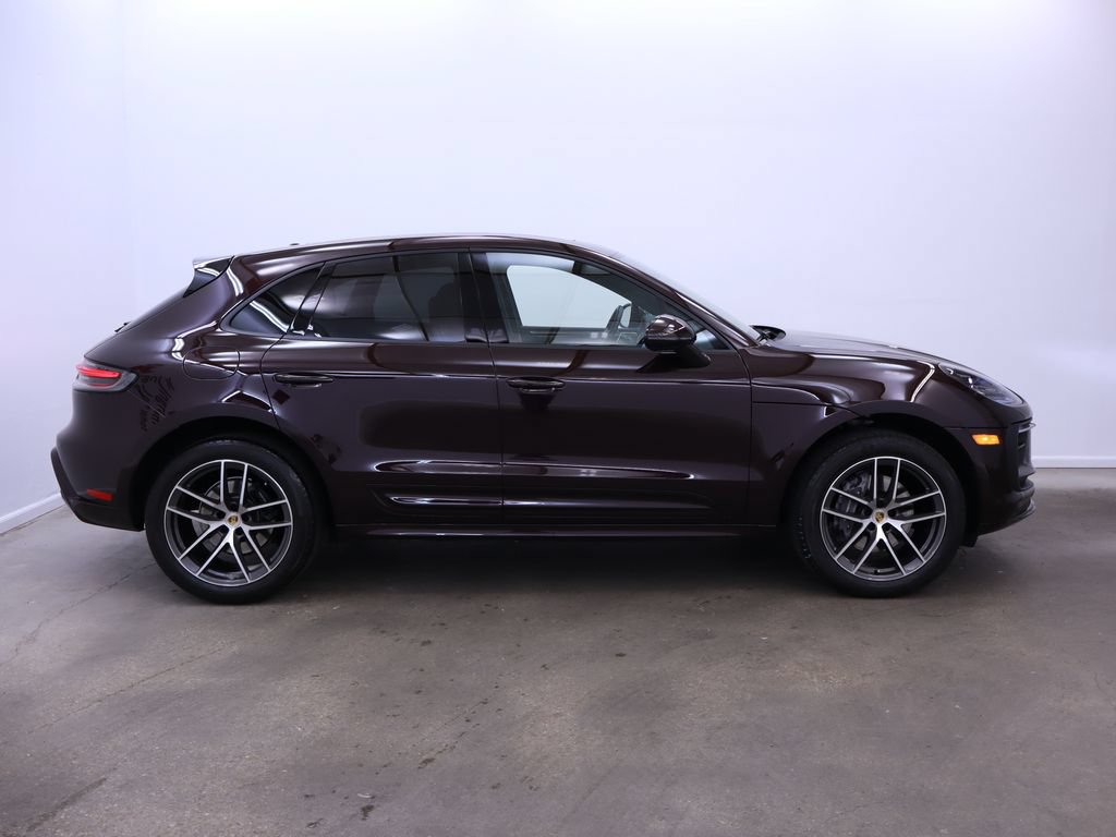 Used 2024 Porsche Macan AWD/4WD image 8