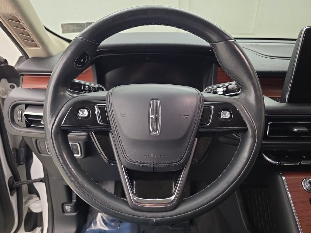 Used 2023 Lincoln Aviator Reserve w/ Equipment Group 201A AWD/4WD image 15