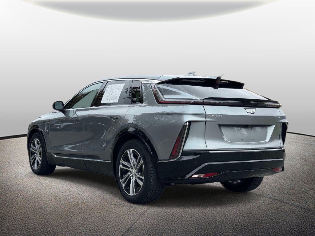 Certified 2024 Cadillac Lyriq Luxury AWD/4WD image 4