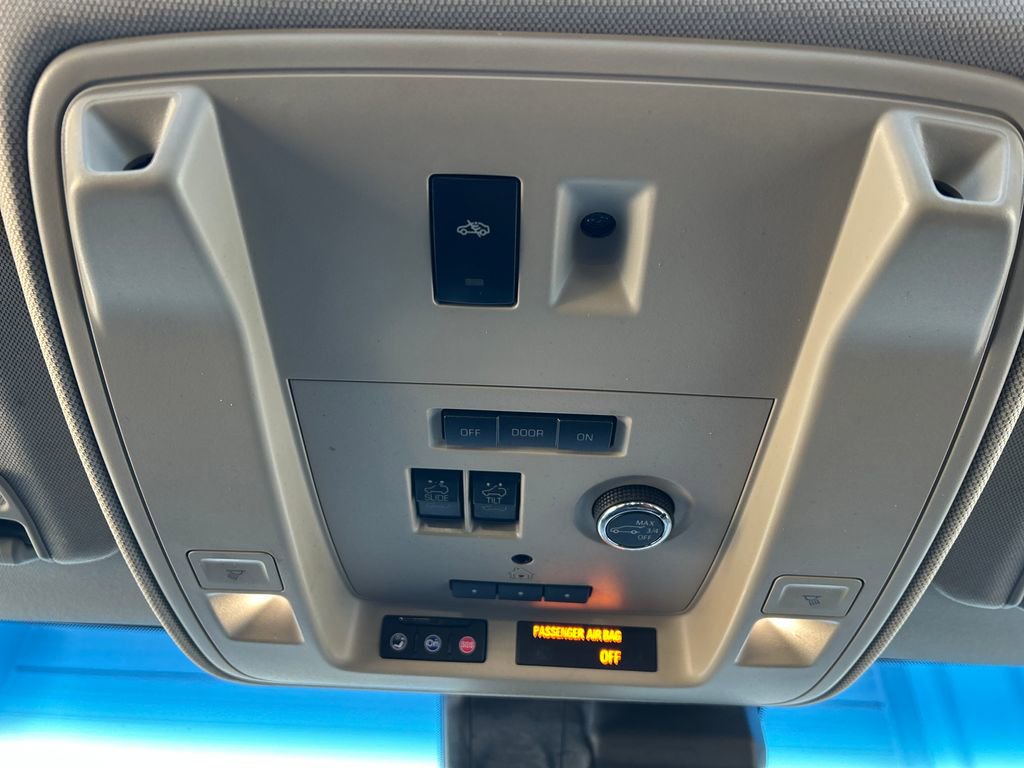 Used 2019 Cadillac Escalade Luxury image 24