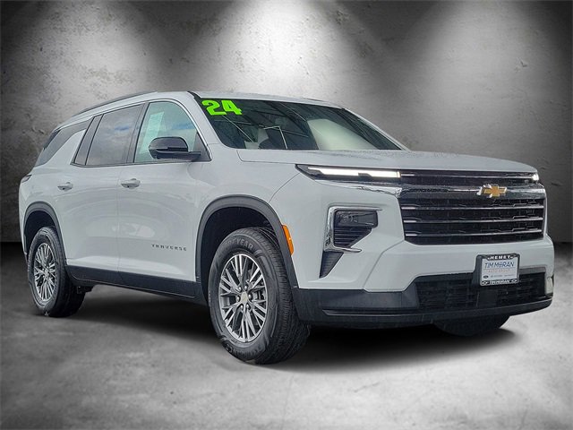 Certified 2024 Chevrolet Traverse LT image 2