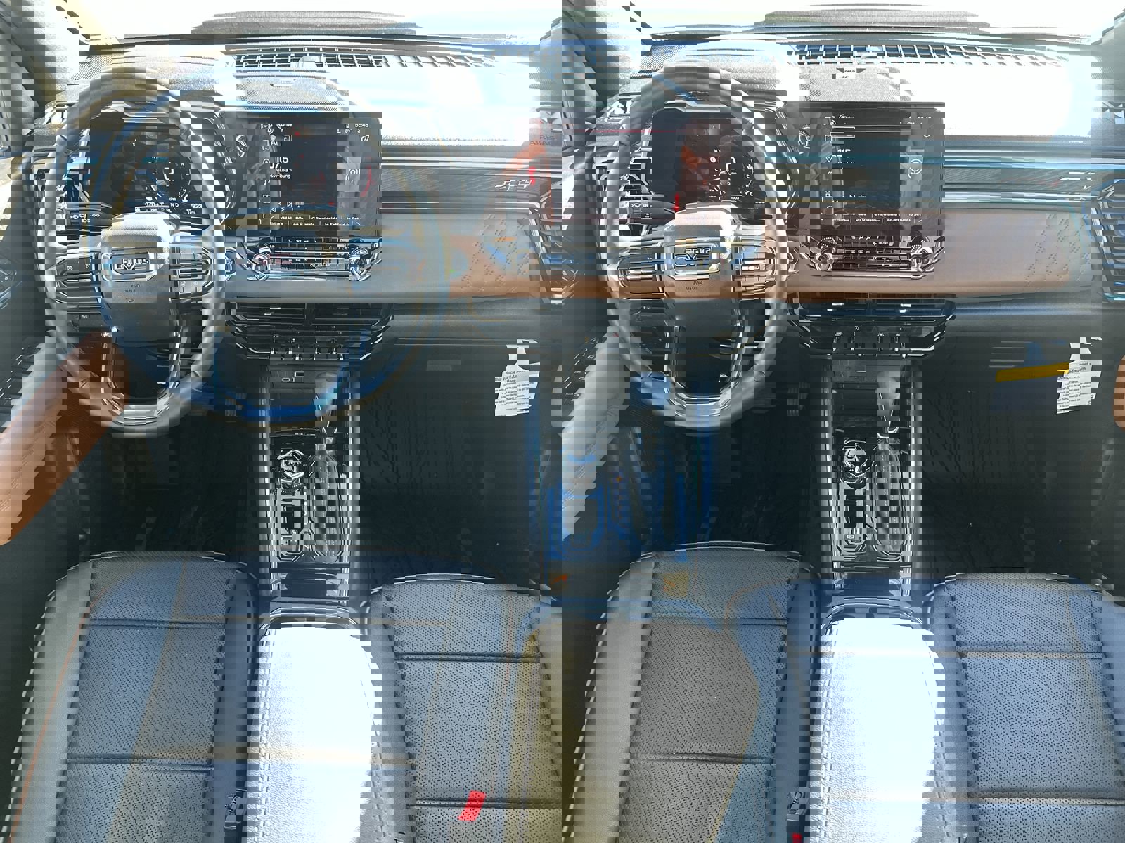 Used 2023 GMC Canyon AT4 w/ LPO, Sports Bar Package image 18