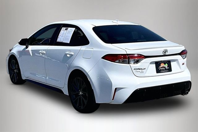 Used 2025 Toyota Corolla SE FWD image 4