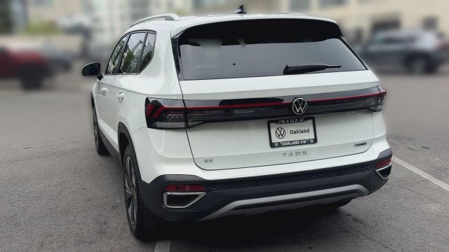 New 2026 Volkswagen Taos SE AWD/4WD image 7