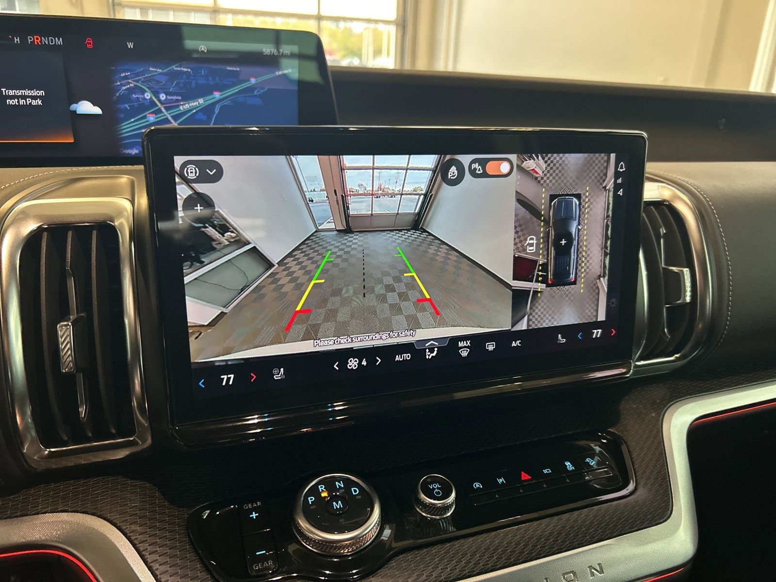 Used 2025 Ford Expedition Max Platinum w/ Stealth Appearance Package image 34