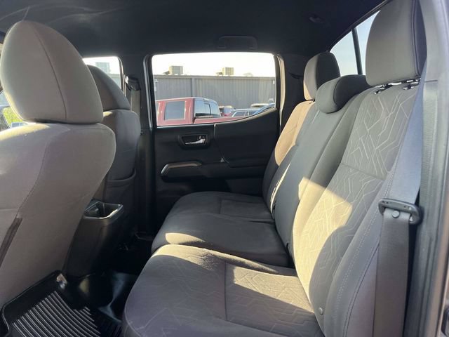 Used 2019 Toyota Tacoma TRD Off-Road AWD/4WD image 15