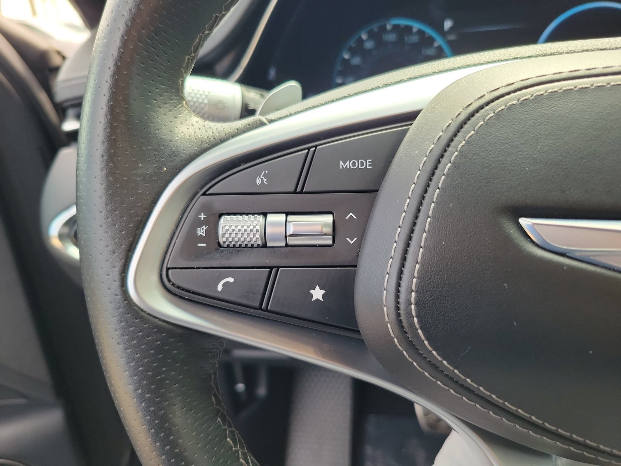Certified 2023 Genesis GV70 3.5T Sport w/ Sport Prestige Package AWD/4WD image 24