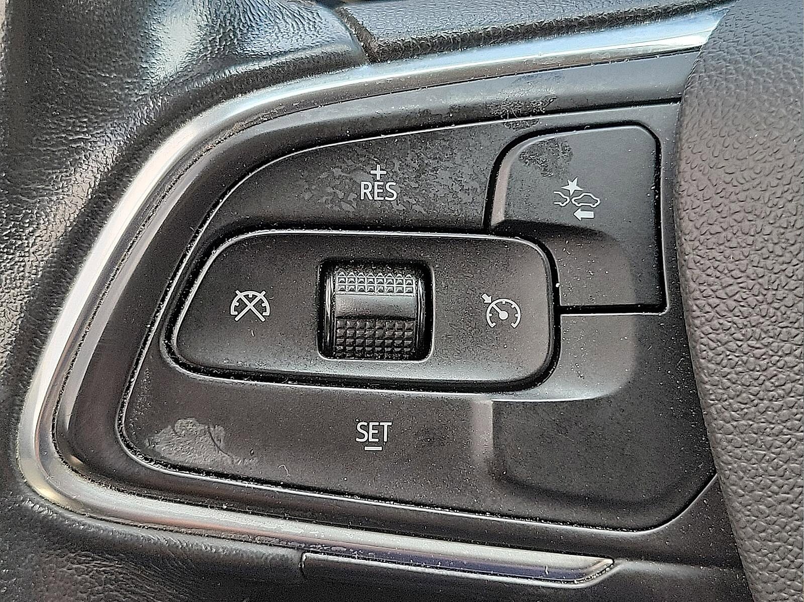 Used 2022 Buick Encore GX Select FWD image 16