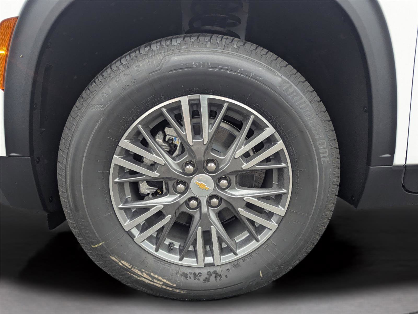 New 2026 Chevrolet Traverse LT image 9