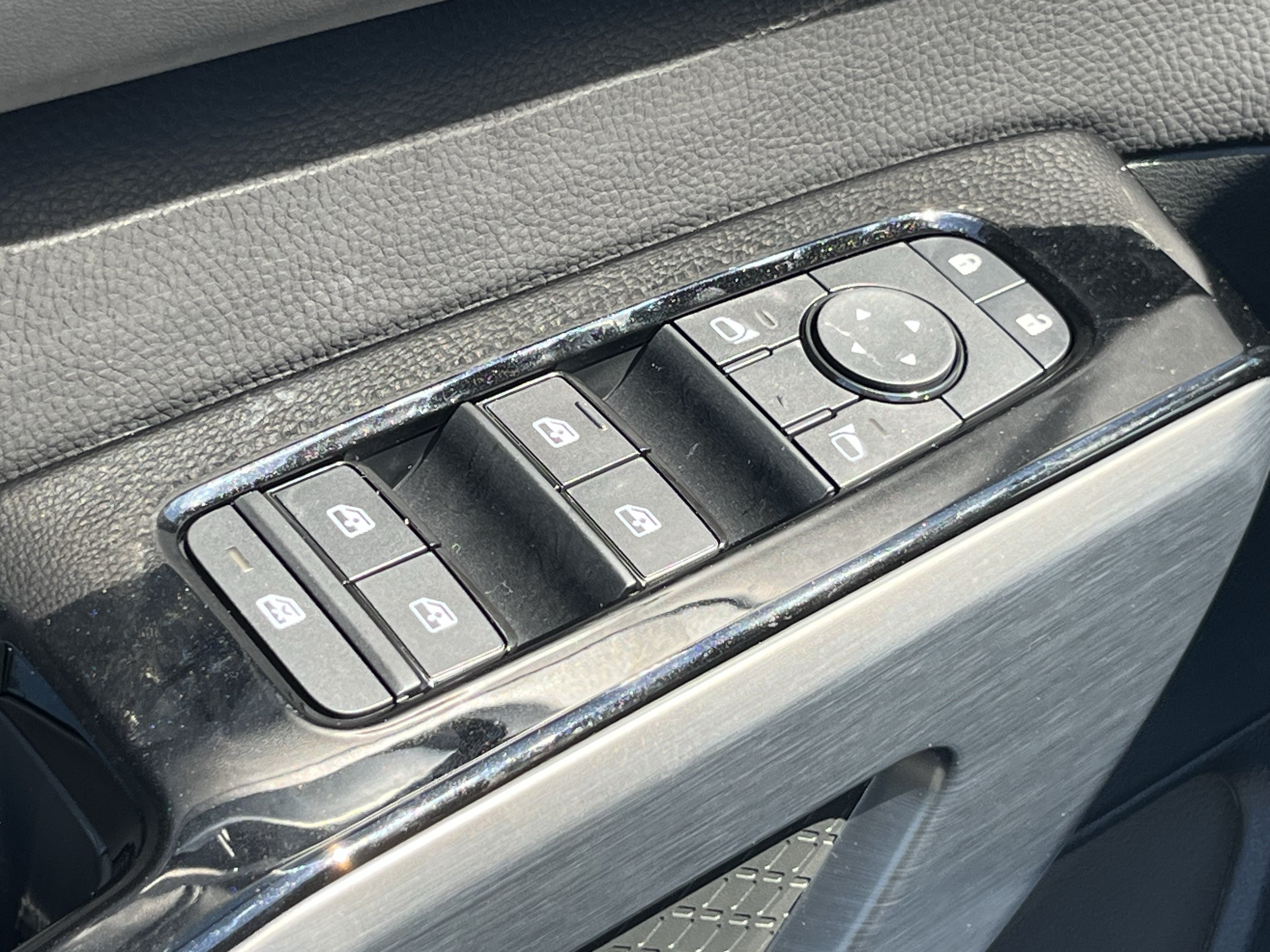 New 2026 Nissan Pathfinder SL AWD/4WD image 23
