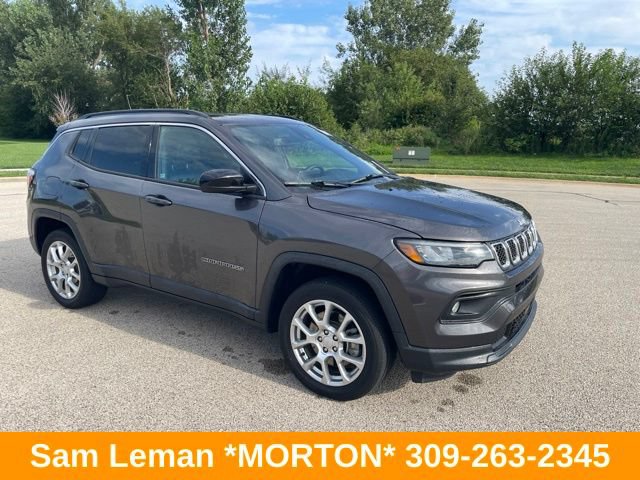 Used 2023 Jeep Compass Latitude w/ Sun and Sound Group AWD/4WD image 1