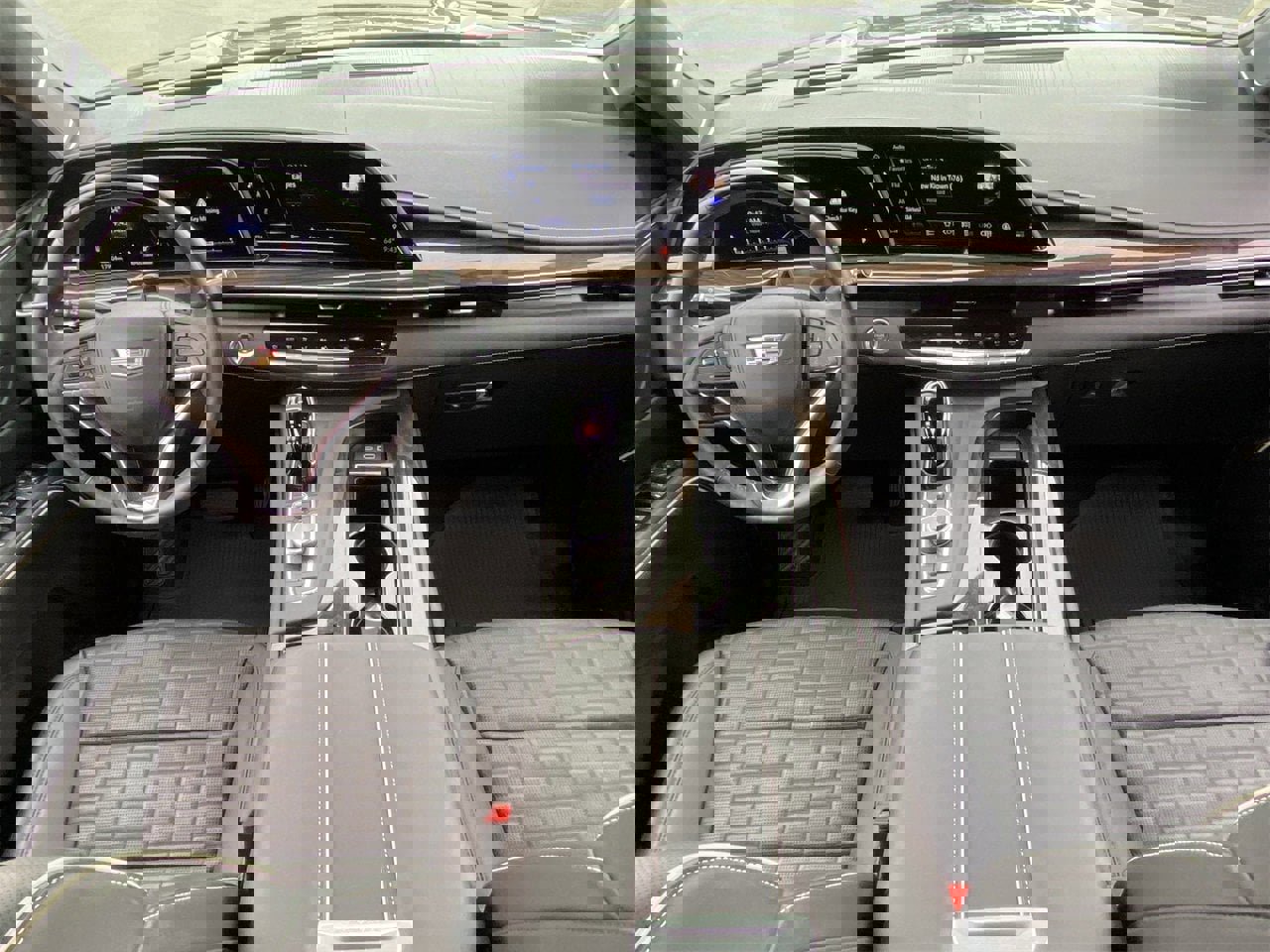 Certified 2024 Cadillac Escalade ESV Sport Platinum w/ LPO, ONYX Package image 16