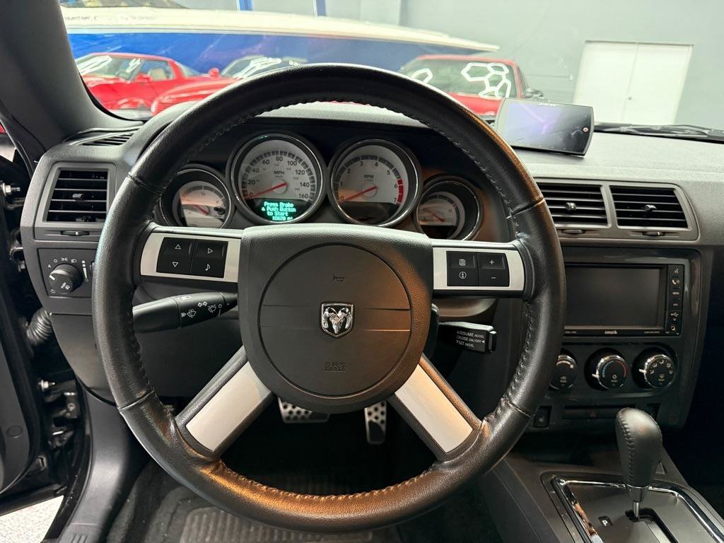 Used 2009 Dodge Challenger R/T RWD image 18
