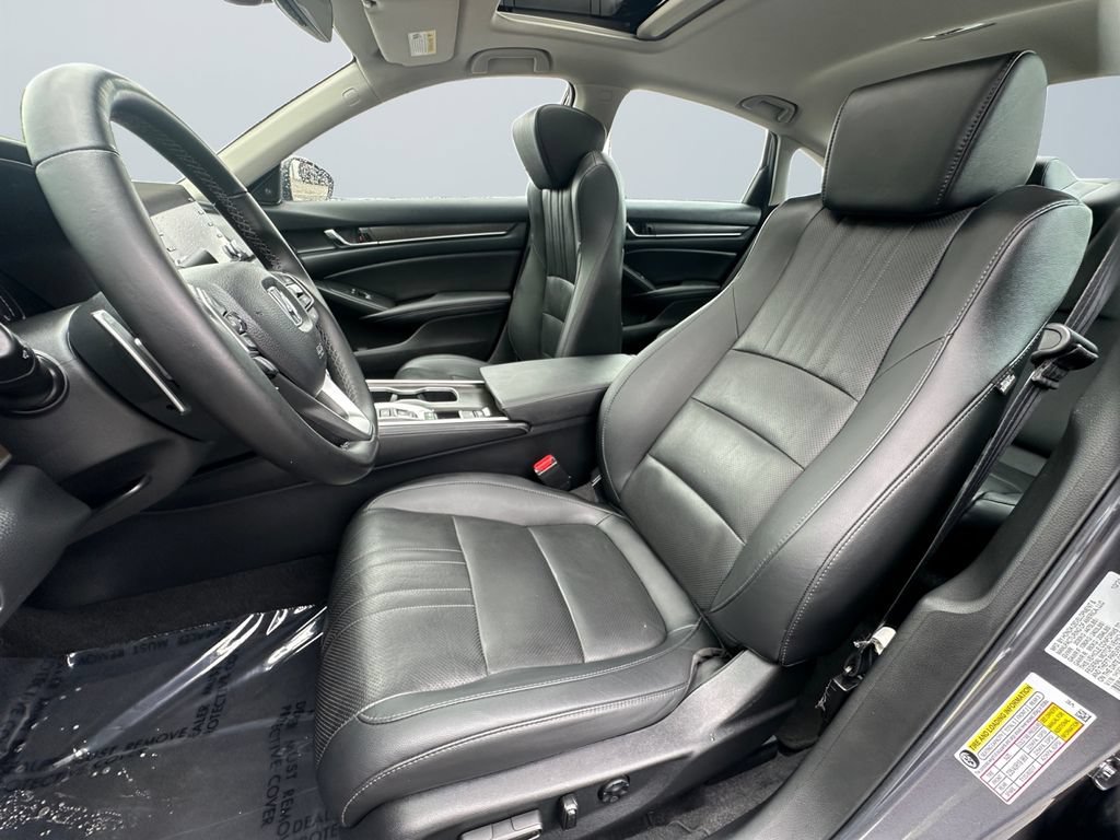 Used 2021 Honda Accord Touring image 9