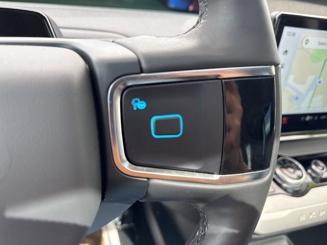 Used 2025 Ford Expedition Active AWD/4WD image 18