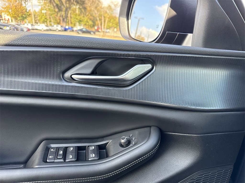 New 2025 Jeep Grand Cherokee Laredo X w/ Luxury Tech Group I image 13