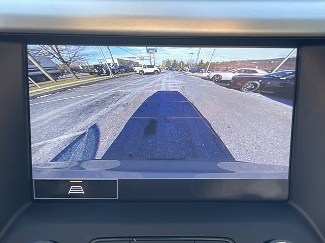 Certified 2023 GMC Acadia SLE w/ Driver Convenience Package image 6