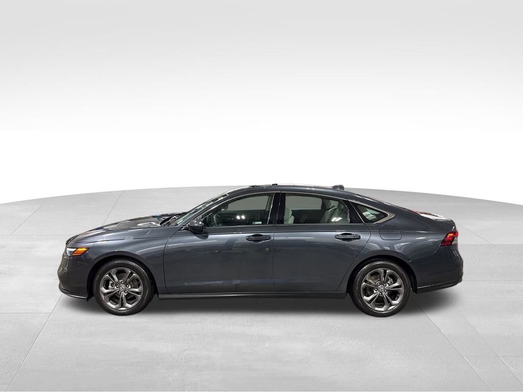 Used 2023 Honda Accord EX image 8