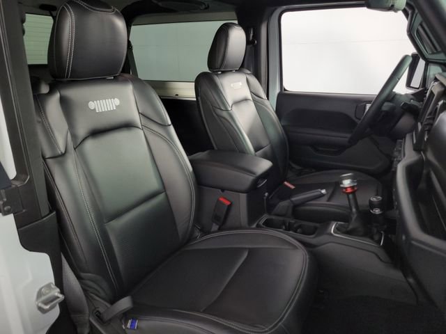 Used 2021 Jeep Wrangler Sport image 15