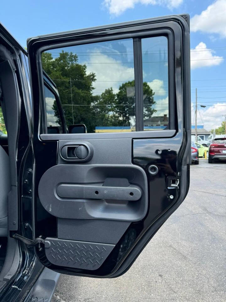 Used 2008 Jeep Wrangler Unlimited Sahara w/ Trailer Tow Group image 15