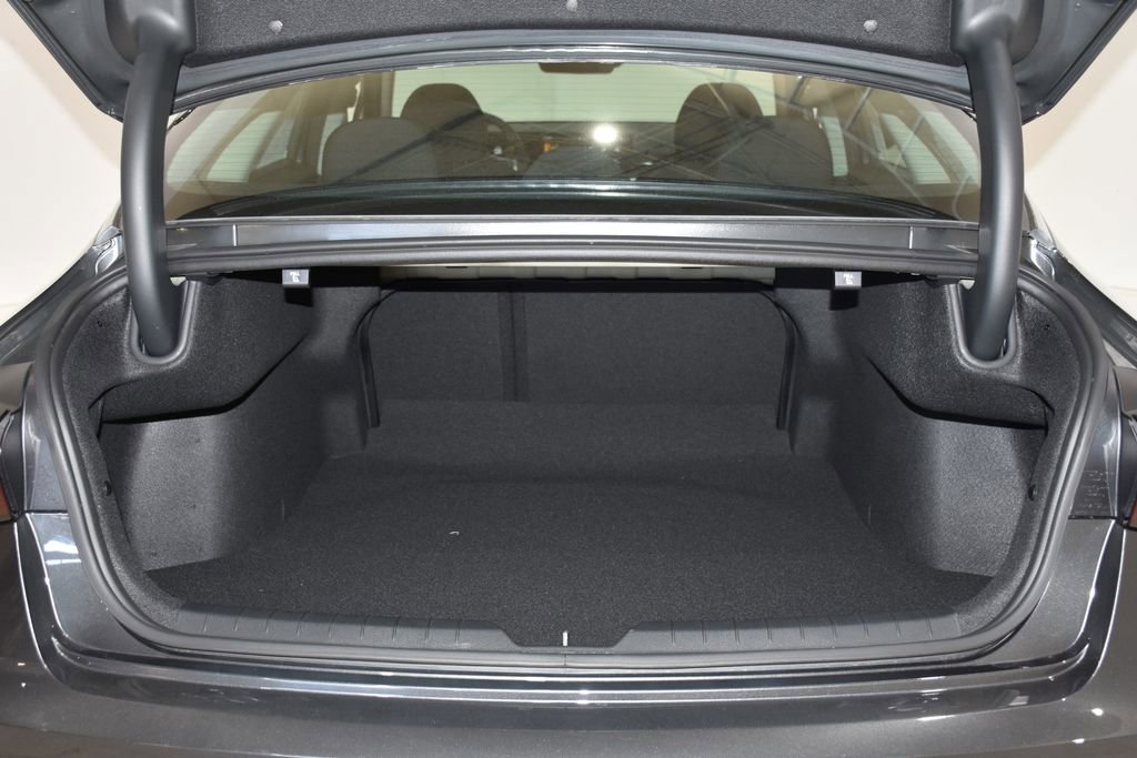 New 2026 Kia K5 LXS image 30