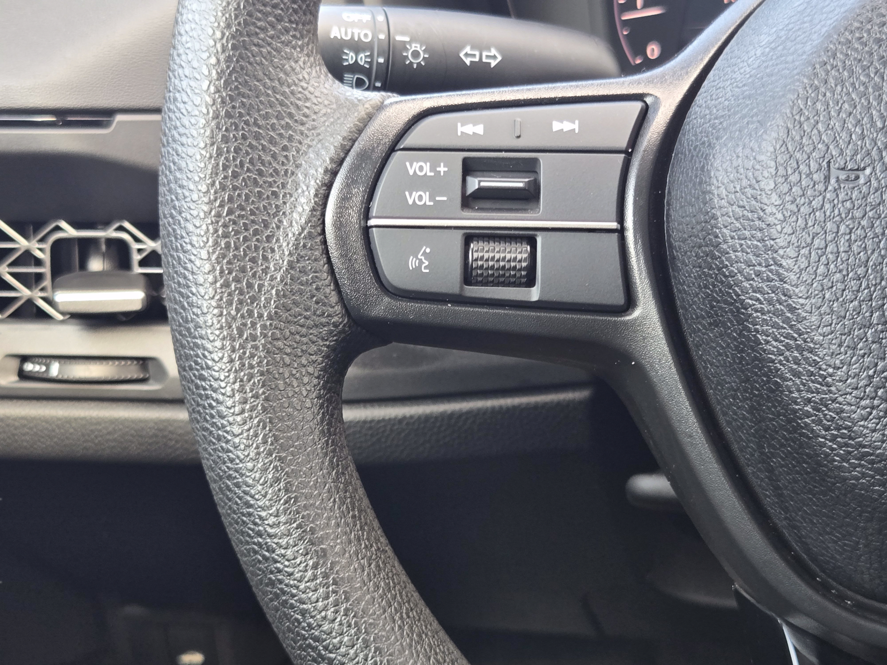Used 2025 Honda Accord SE image 24