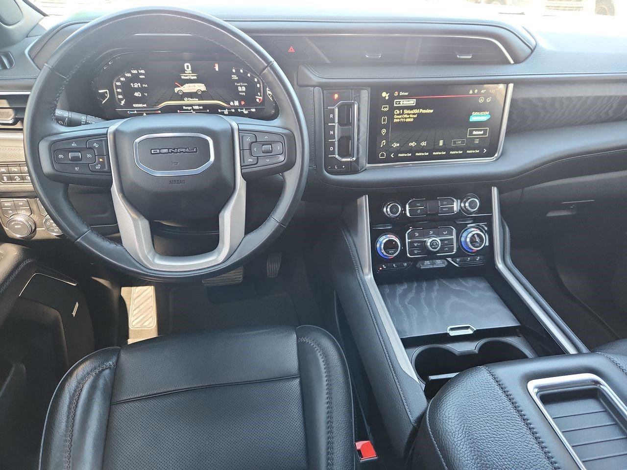 Used 2024 GMC Yukon Denali image 17