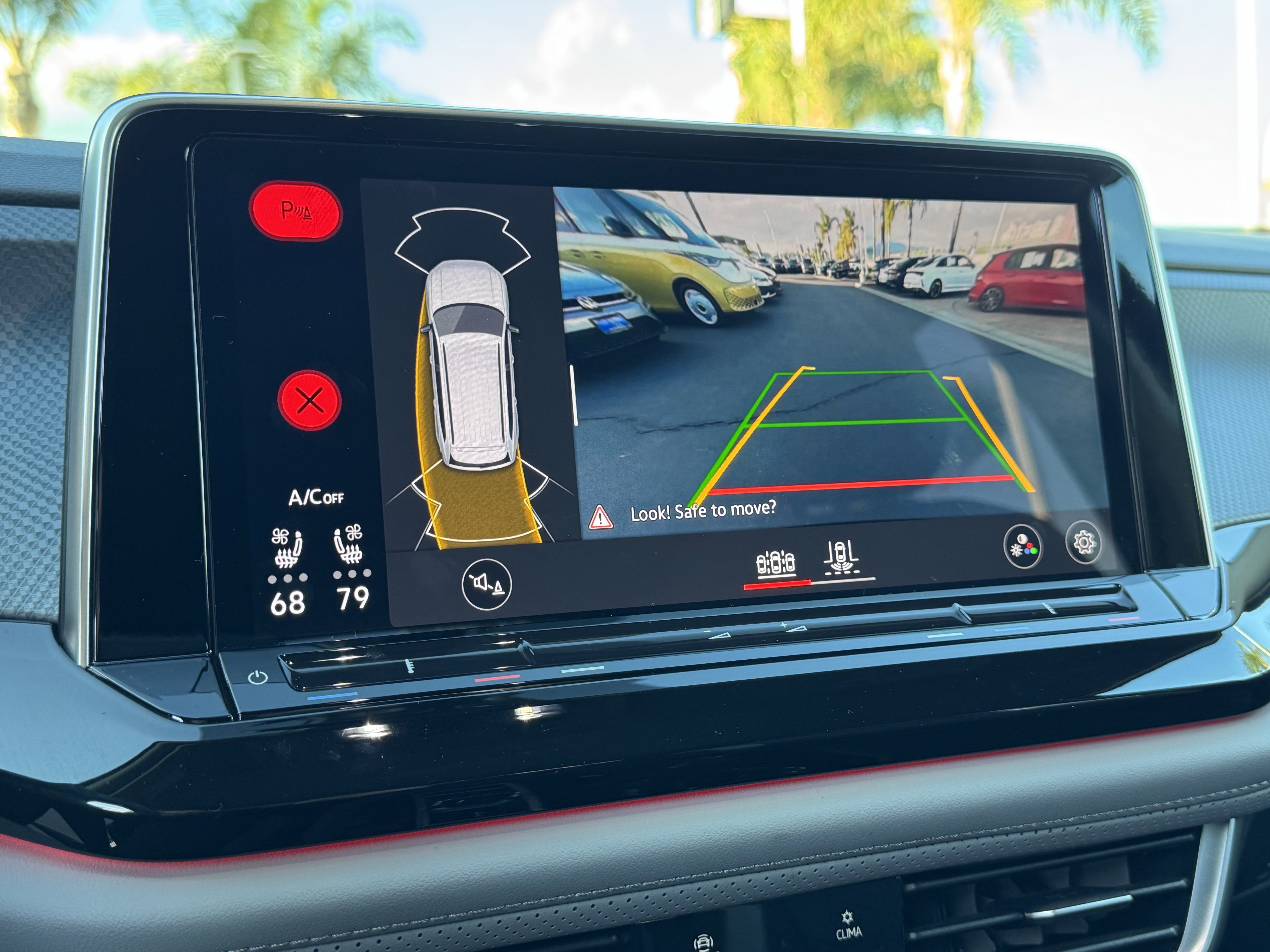 Certified 2025 Volkswagen Atlas Peak Edition SE AWD/4WD image 28