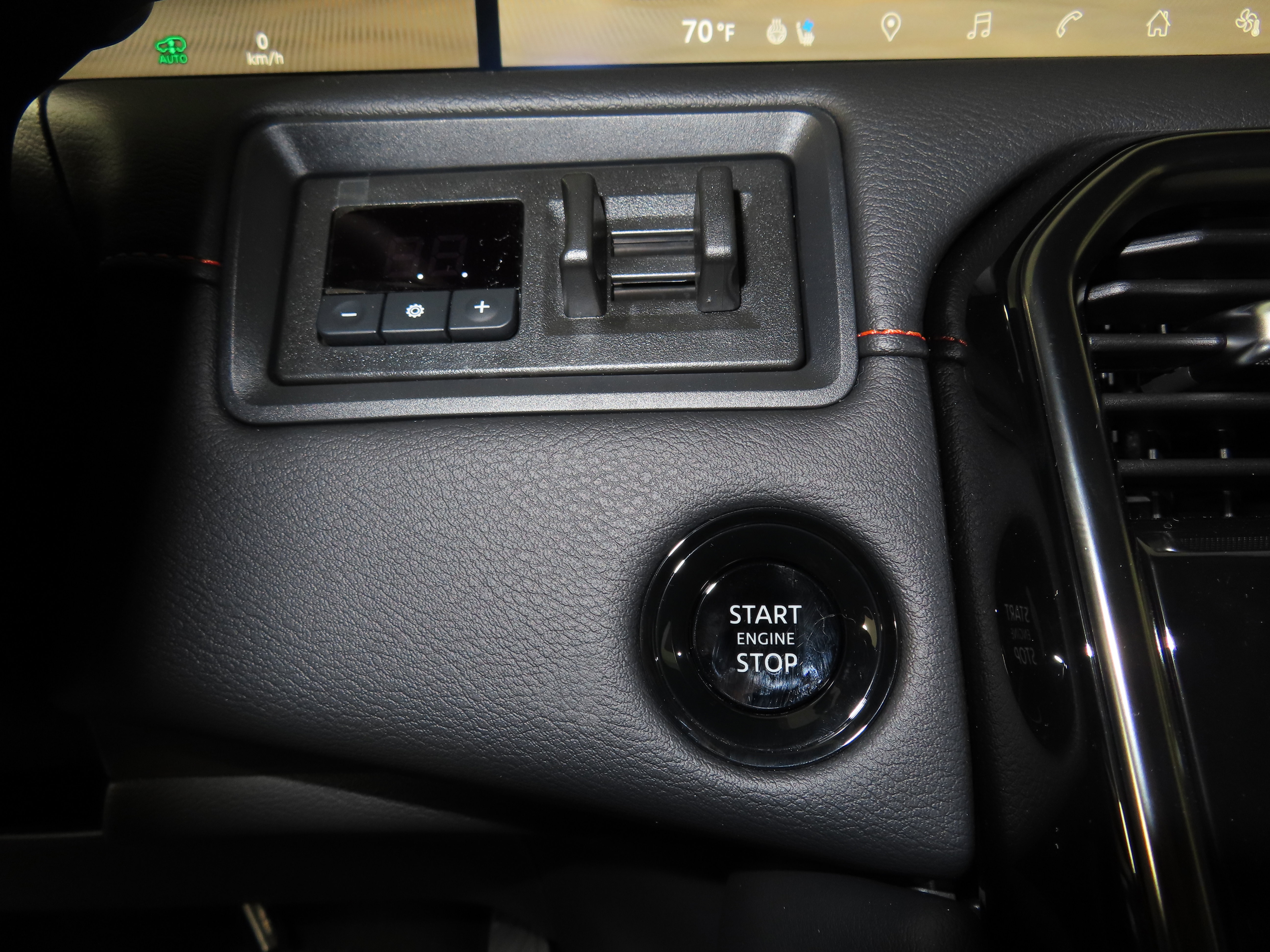 New 2026 Nissan Armada PRO-4X image 37