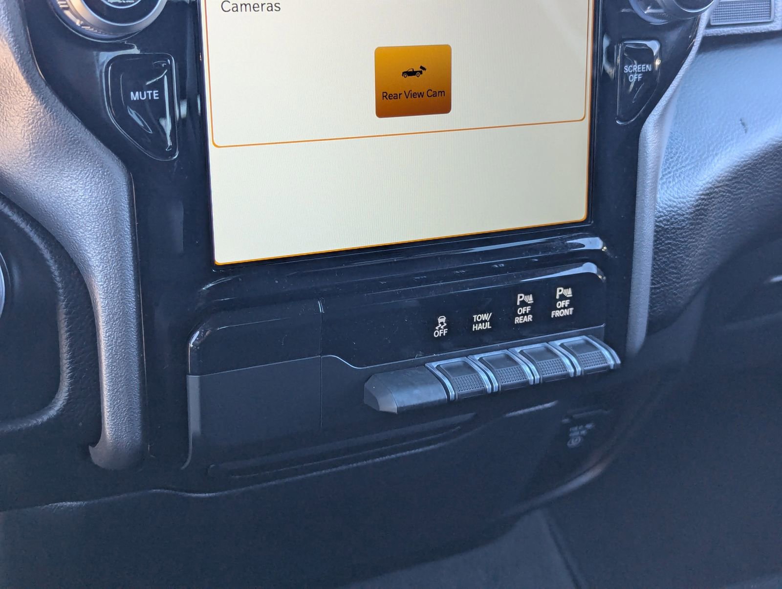 Used 2023 RAM 1500 Laramie image 25