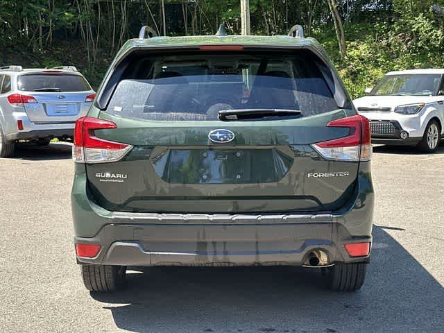 Certified 2023 Subaru Forester Premium AWD/4WD image 4