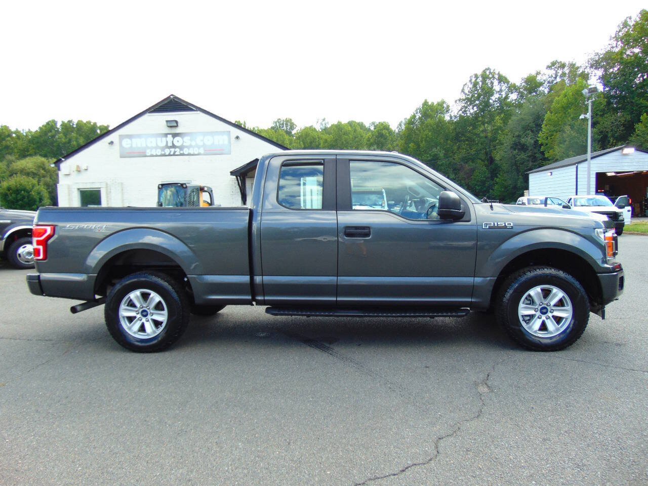 Used 2018 Ford F150 XL w/ Equipment Group 101A Mid AWD/4WD image 2