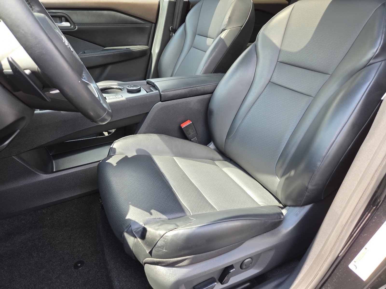 Used 2022 Nissan Rogue SV w/ SV Premium Package AWD/4WD image 31