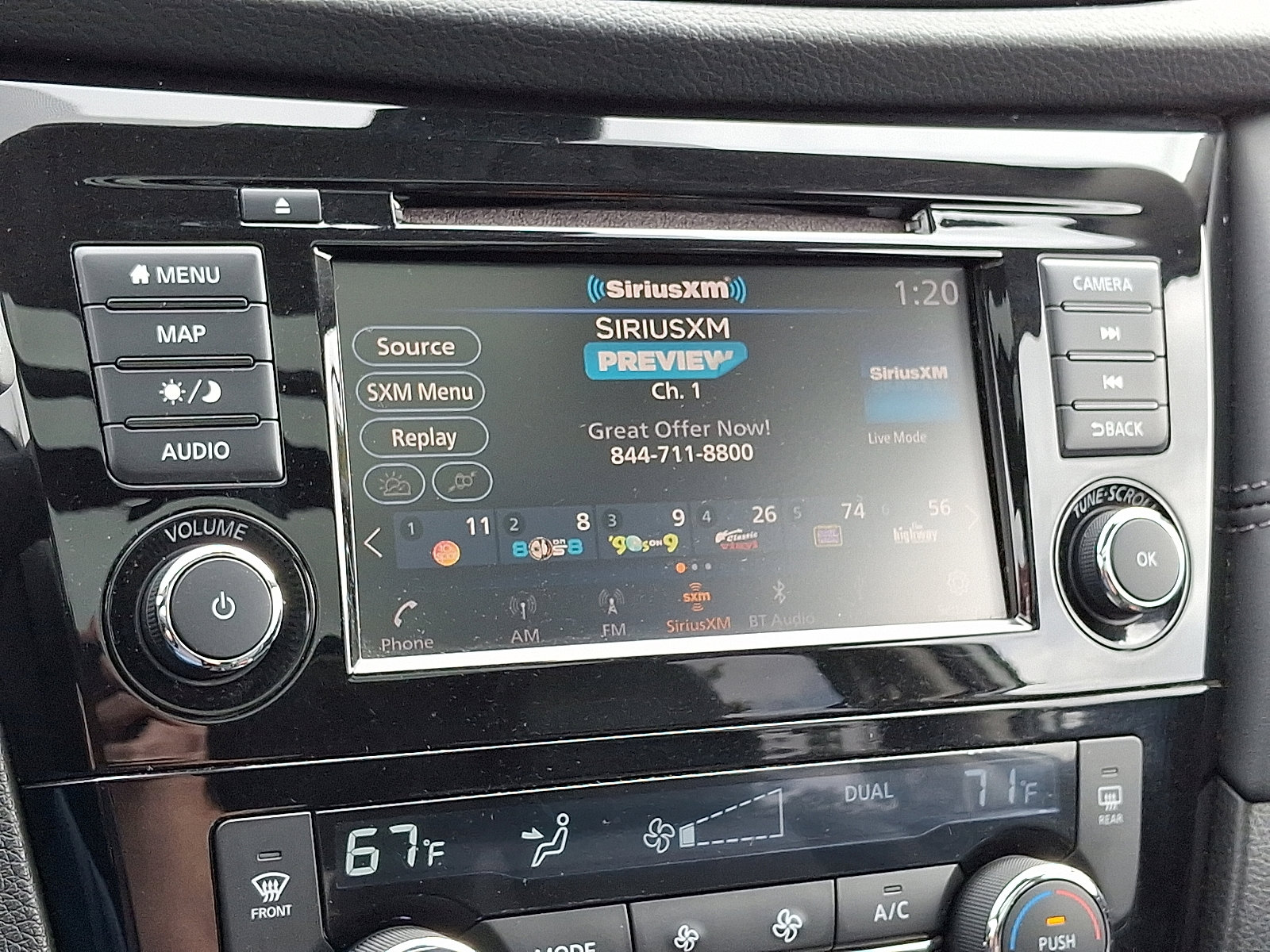 Used 2018 Nissan Rogue SL w/ Premium Package image 18