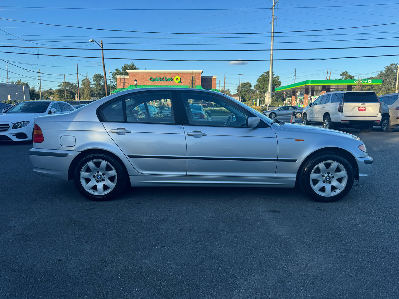 Used 2002 BMW 325i Sedan image 3
