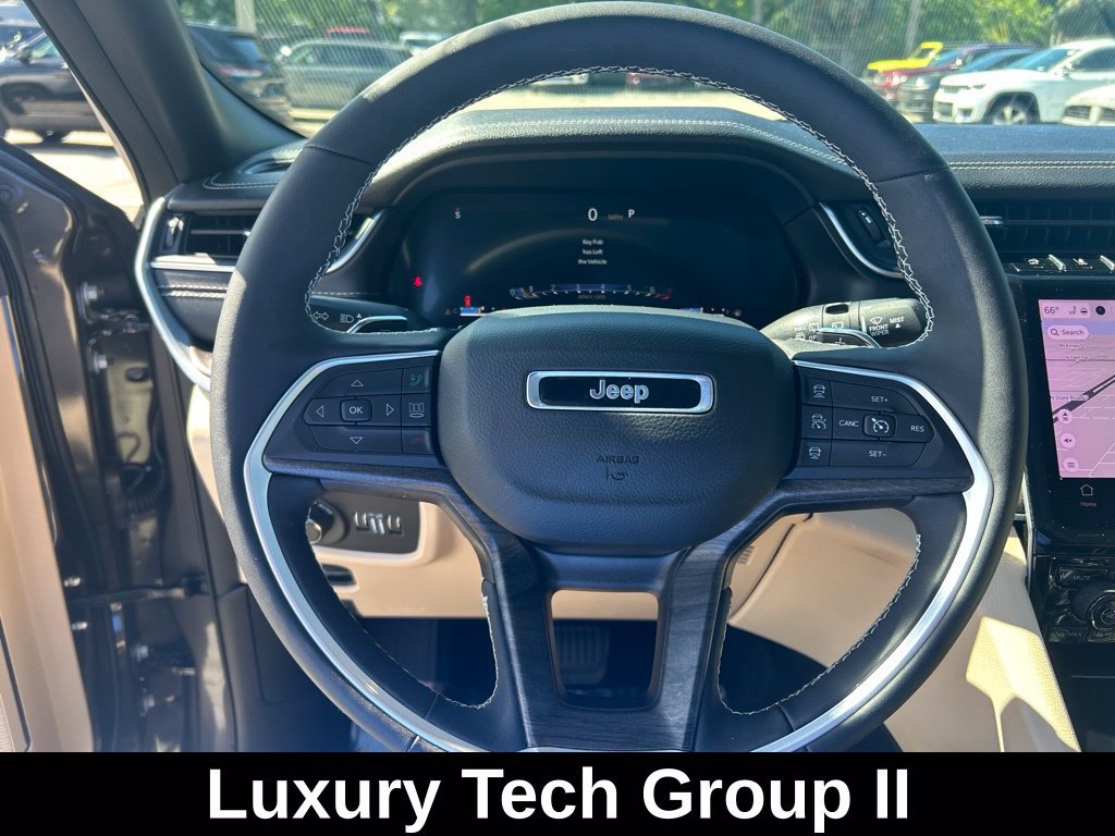 Certified 2025 Jeep Grand Cherokee L Limited w/ Luxury Tech Group II AWD/4WD image 17