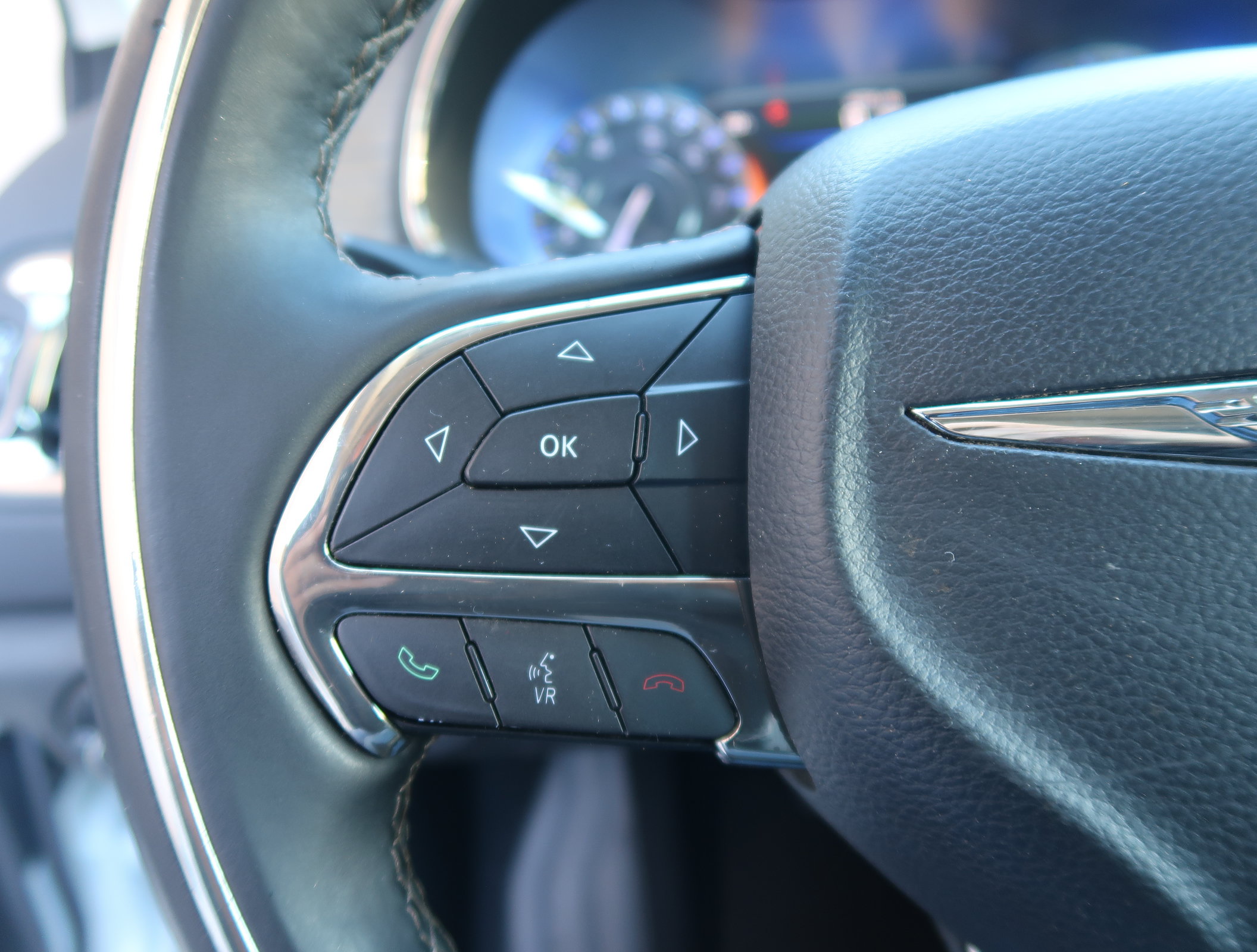 Used 2015 Chrysler 200 C w/ Navigation & Sound Group I FWD image 19