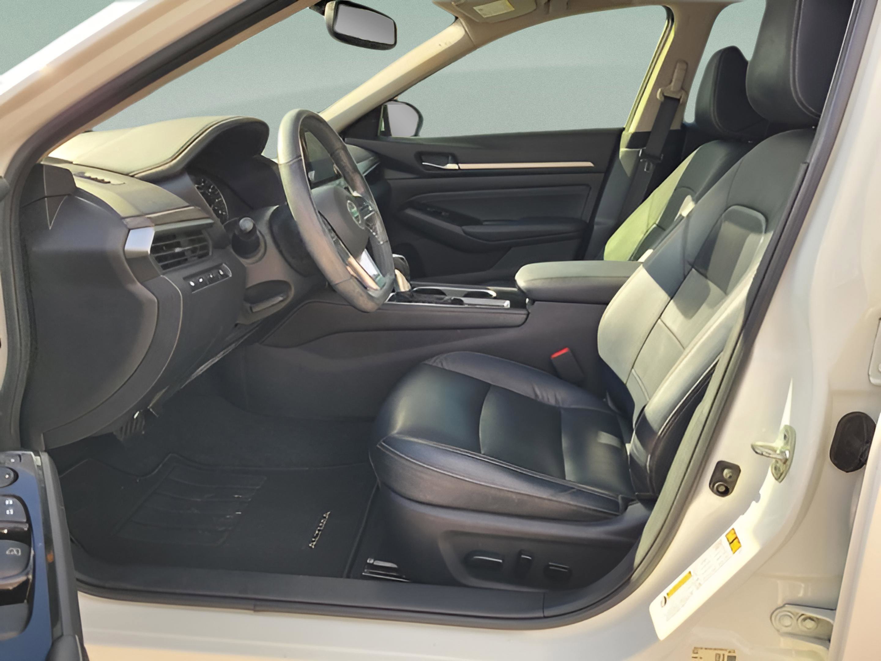 Used 2020 Nissan Altima 2.5 Platinum image 6