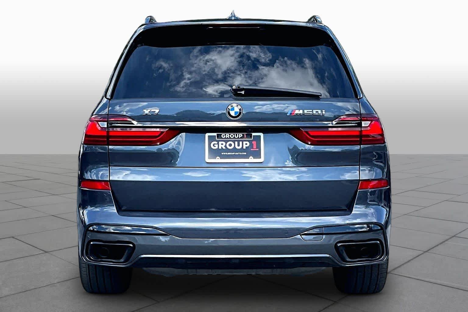 Used 2022 BMW X7 M50i w/ Dynamic Handling Package AWD/4WD image 5