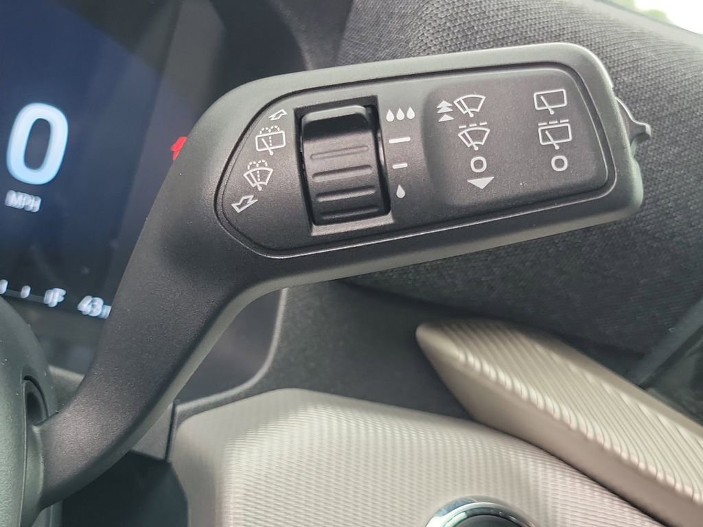 Certified 2025 Ford Explorer Active RWD image 29