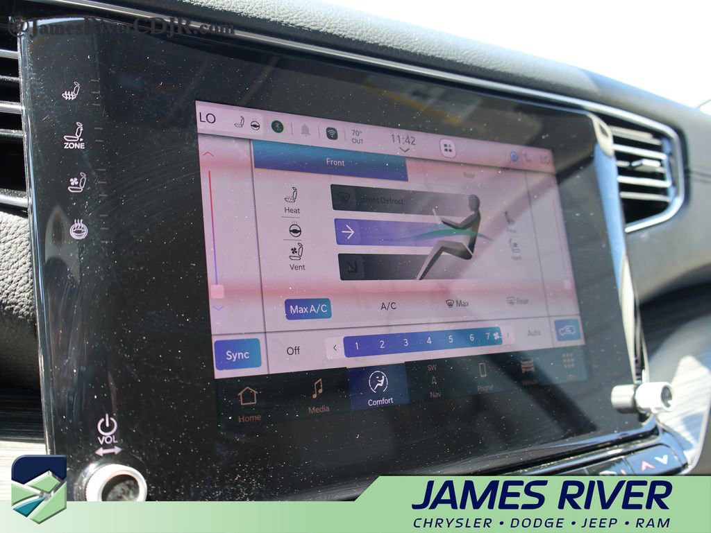 Used 2024 Jeep Wagoneer Series II w/ Flexible Seating Group image 34