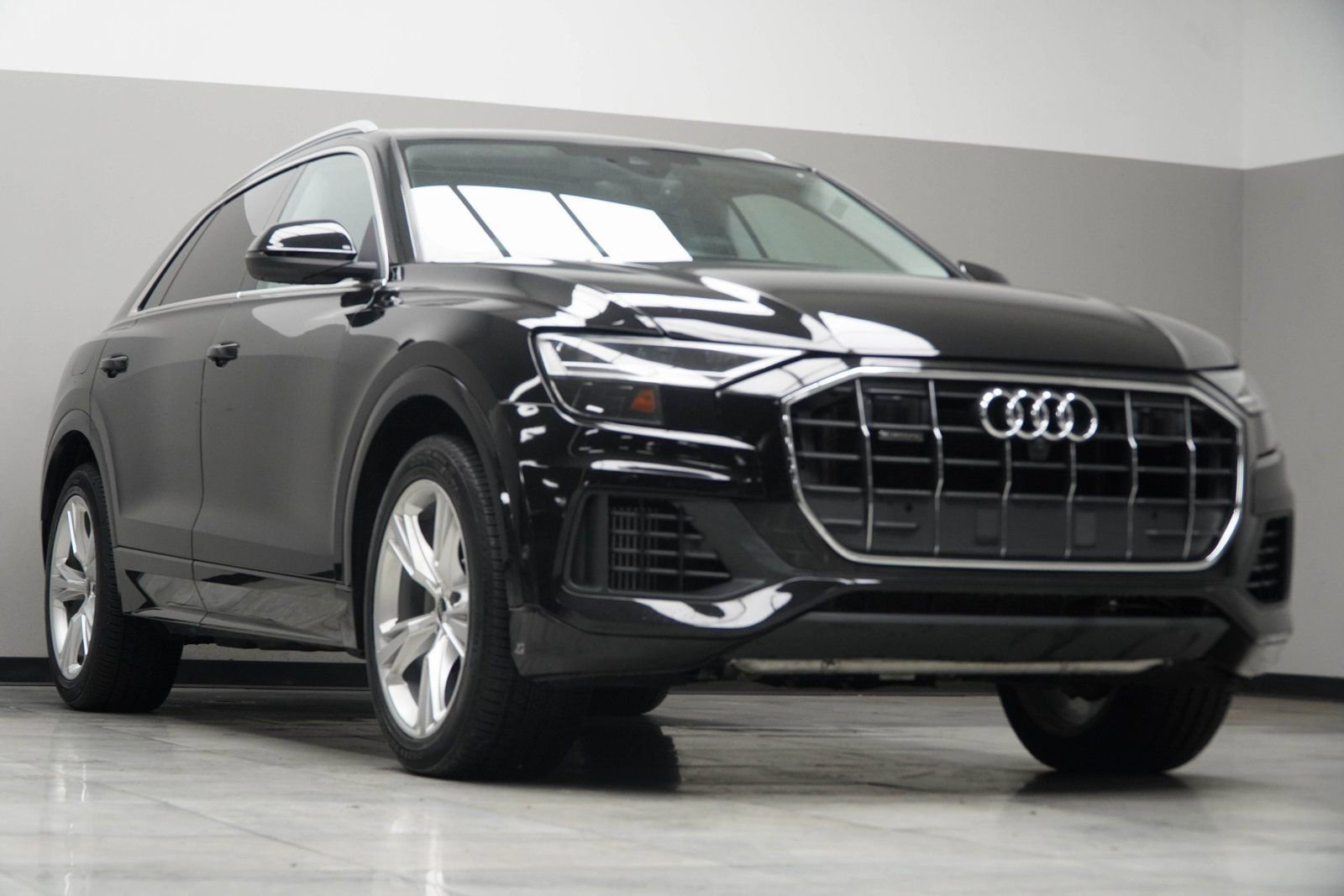 Used 2022 Audi Q8 Premium Plus w/ Premium Plus Package AWD/4WD image 4