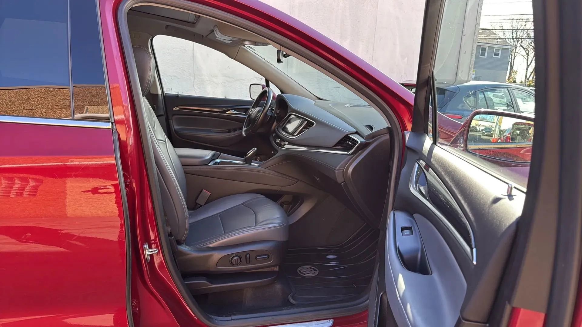 Used 2018 Buick Enclave Essence w/ Trailering Package image 24