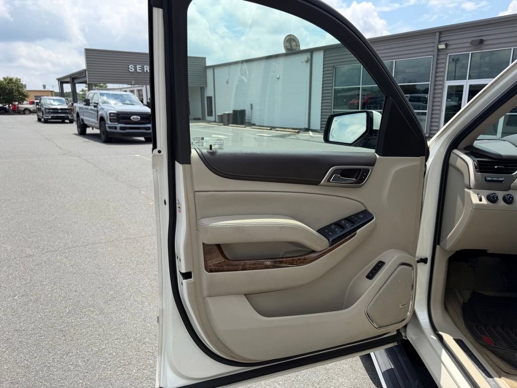 Used 2015 GMC Yukon XL Denali w/ Premium Package AWD/4WD image 14