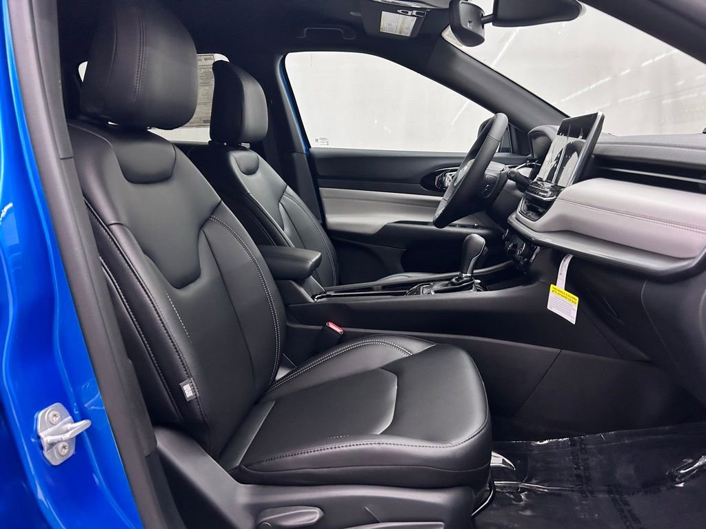New 2026 Jeep Compass Limited image 17