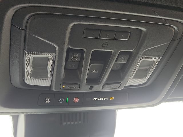 New 2026 GMC Sierra 3500 AT4 w/ Technology Package AWD/4WD image 17