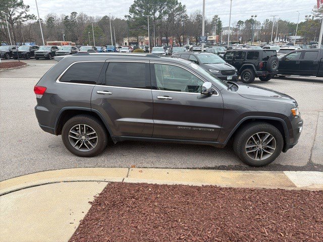 Used 2017 Jeep Grand Cherokee Limited w/ Trailer Tow Group IV image 7