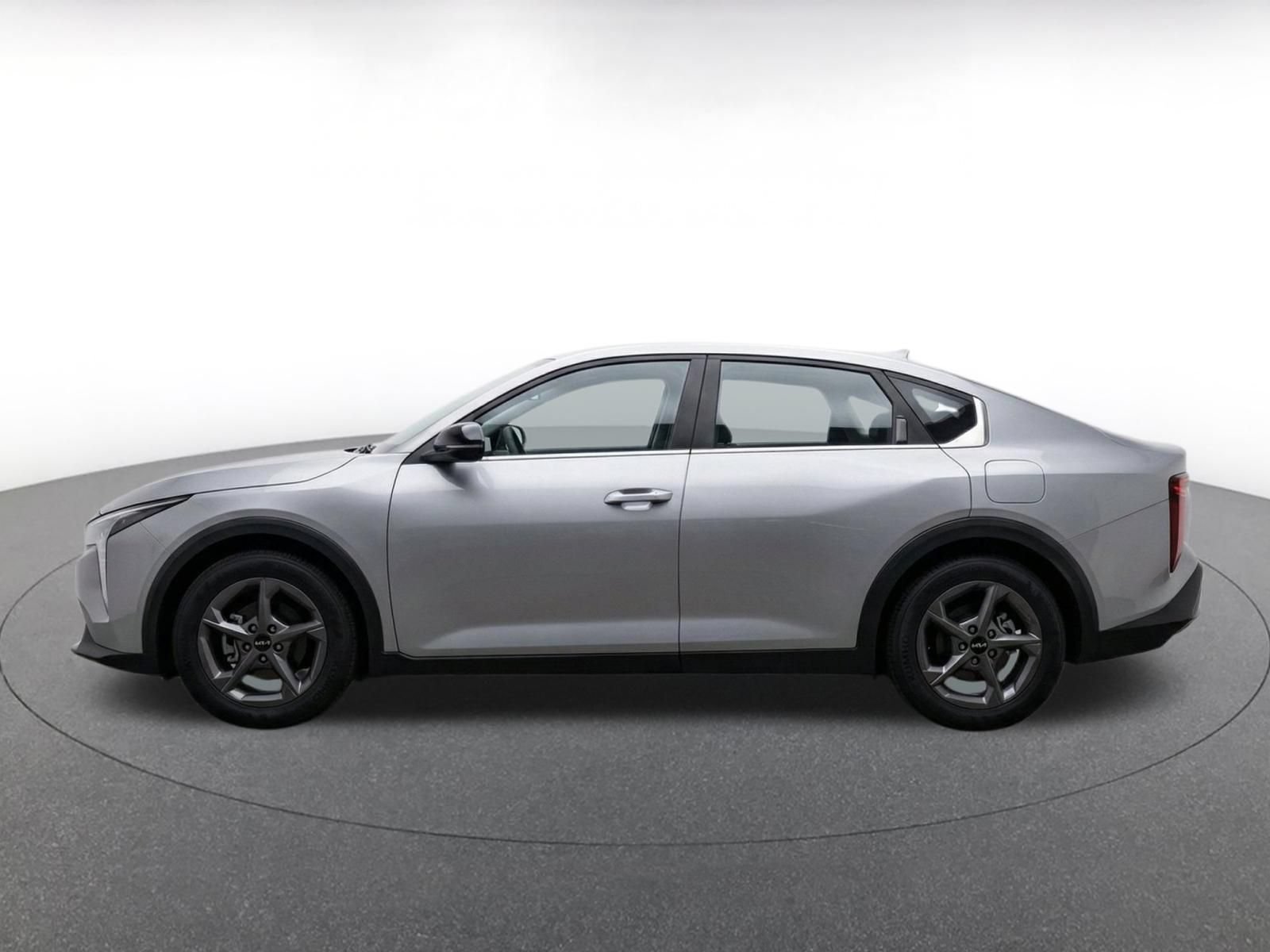 Used 2025 Kia K4 FWD image 4